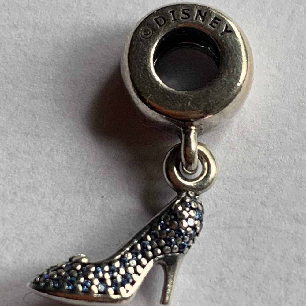 Pandora Cinderella Slipper - Picture 4 of 4